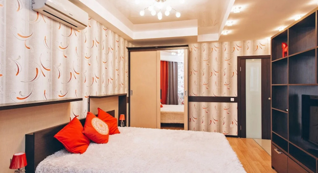 Люкс Luxury с балконом Апартаменты Home-Hotel