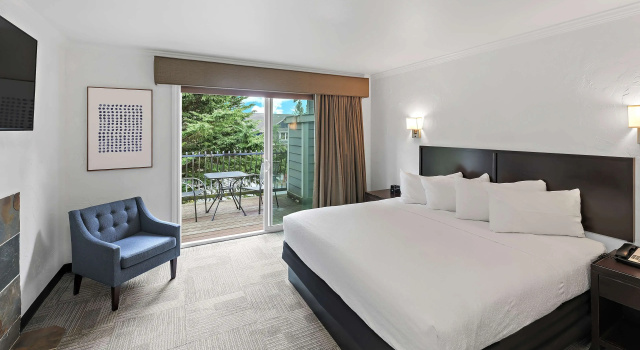 Двухместный номер Standard с балконом Best Western Wesley Inn & Suites