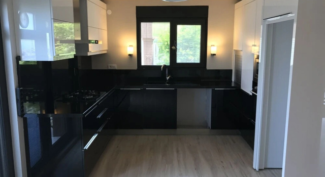 Villaistanbul, Забронировать Отель Отели Ялова с парковкой, рядом с Парк развлечений, Парковка