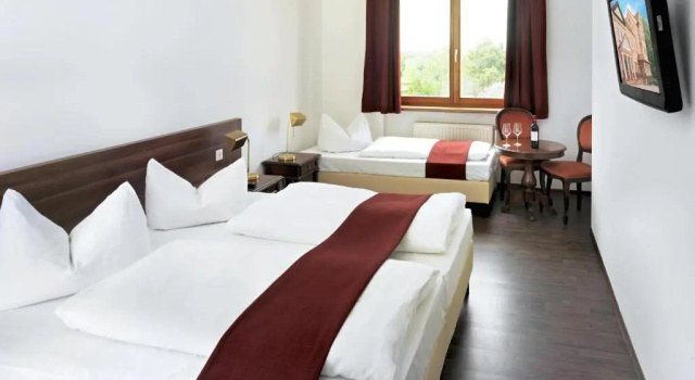 Hotel Marc Aurel, Rezerwuj Hotel  