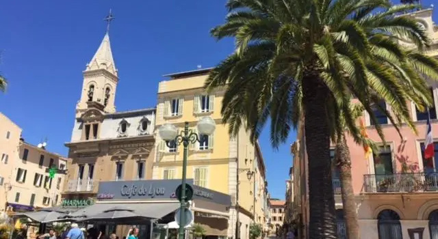 Sanary, Забронировать Апартаменты/квартира Санари-сюр-Мер Bandol Wine Route