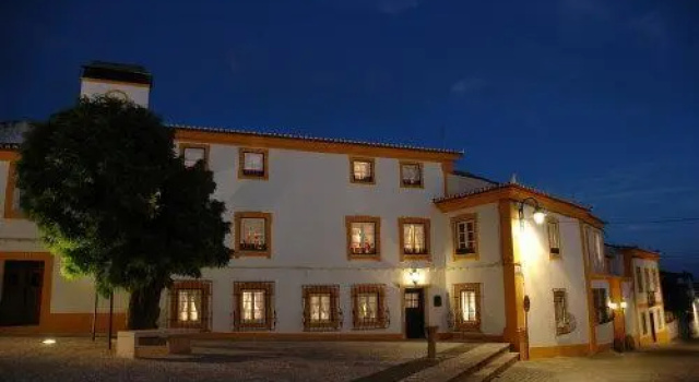 Casa Do Largo, Забронировать Отель Крату Alto Alentejo