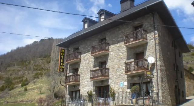 Hotel Las Nieves, Забронировать Отель Линас-де-Брото Sobrarbe