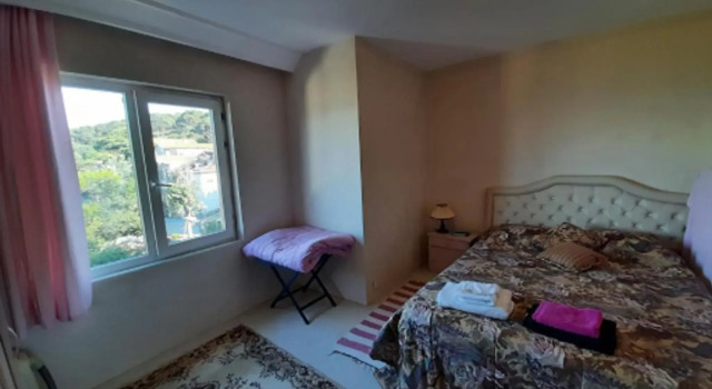 Manzaraada Tepe, Забронировать Дом для отпуска Отели Адалара с бассейном, Бассейн