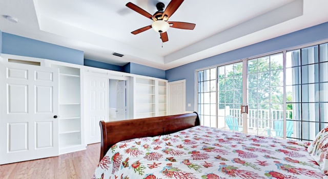10 NE 7th Street Home 3 Bedrooms 2.5 Bathrooms Home