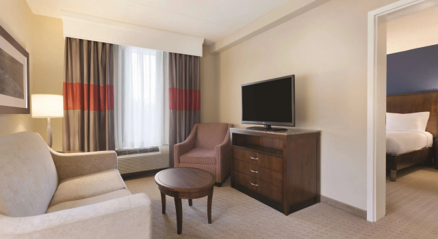 Hilton Garden Inn Falls Church, Prenota Hotel Hotel a Virginia con parcheggio, Parcheggio