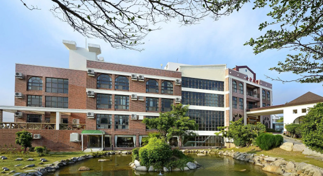 Jinsa Lakeside View Resort, Забронировать Курортный отель Цзиньша Kinmen County