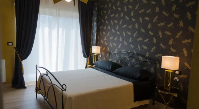 Merlhome, Забронировать Отель Отели в центре Фонди, в центре