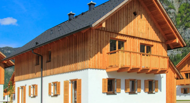 House in Obertraun on Lake Hallstatt with a balcony or terrace
