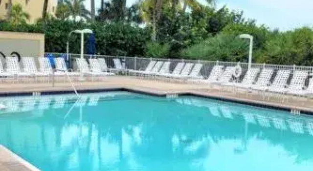 Gullwing Beach Resort 24441