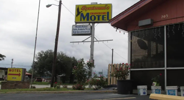 Sportsman Motel, Buchen Sie Motel Eagle Lake Texas
