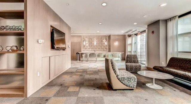 Global Luxury Suites at Kendall Square, Забронировать Отель  
