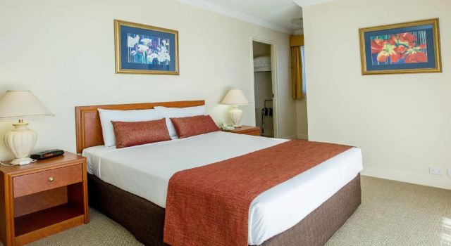 Апартаменты с 3 комнатами Springwood Tower Apartment Hotel