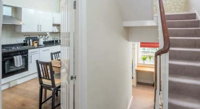JOIVY Bright Flat for 6, Near Victoria and Warwick sq, Забронировать Апартаменты/квартира Апартаменты Большого Лондона, Апартаменты/квартира