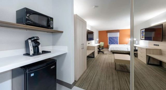 Номер Standard Holiday Inn Express Hotel & Suites Petersburg/Dinwiddie by IHG
