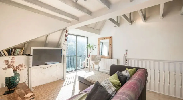 1 Bedroom Apartment by the Water of Leith
