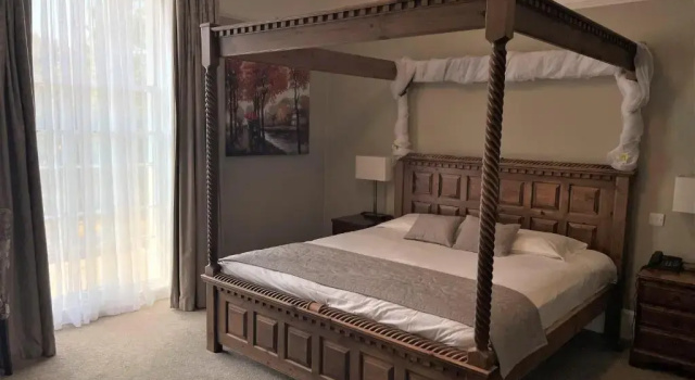 Номер Standard Alton House Hotel