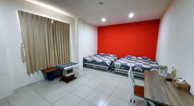 Четырёхместный номер Standard La Pace Hostel