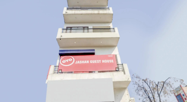 OYO 74532 Jashan Guest House, Забронировать Гостевой дом Патьяла штат Пенджаб