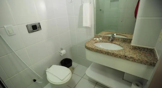 Четырёхместный номер Standard Ideal Praia Hotel