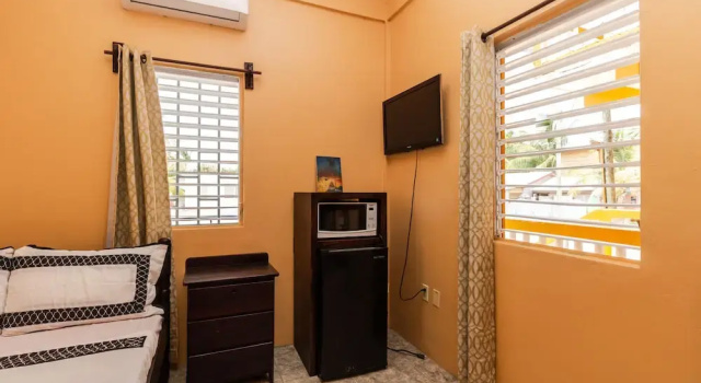 San Pedro Studios and Suites