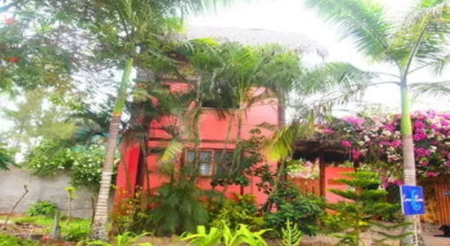 Hostal Cuna Luna, Забронировать Отель Монтанита Santa Elena Province