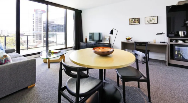 Люкс с 2 комнатами с балконом Alpha Mosaic Hotel Fortitude Valley Brisbane
