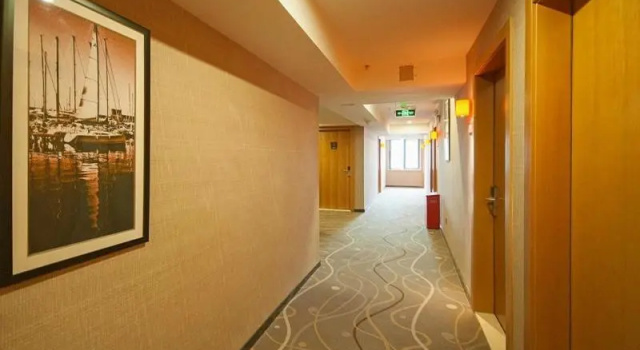 GreenTree Alliance Hotel Chongqing Jiefangbei Walking Street