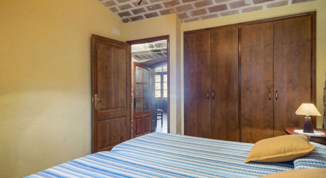 Appealing Apartment in Girona With Swimming Pool, Réserver Appartement Parlavà Baix Empordà