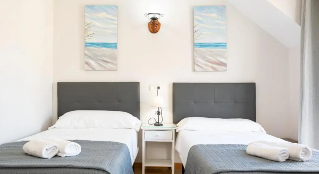 Четырёхместный номер Standard Hostal Cuevas