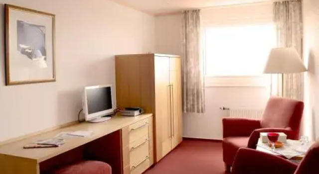 Hotel-Pension Peterhof, Забронировать Отель Йюст East Frisian Islands