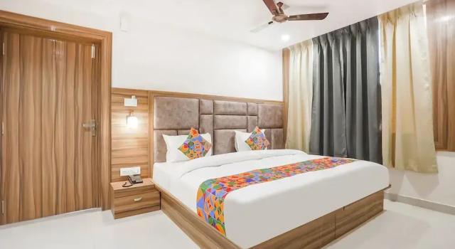 Номер Deluxe Fabhotel Mittal International