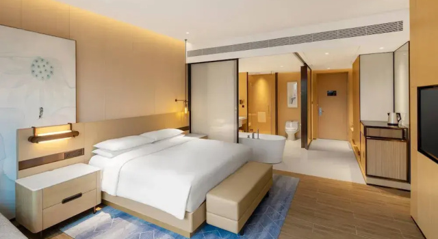 Двухместный номер Standard Suining Marriott Hotel