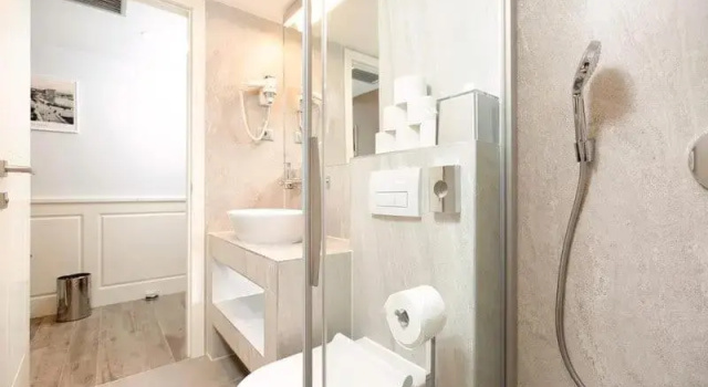 Апартаменты Iron Gates Apartments