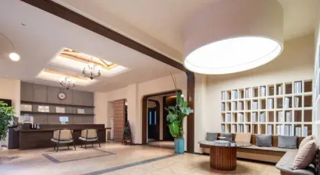 Shanghaoren·Quality Selection Hotel (Jinan Quancheng Square Qilu Hospital Branch), Забронировать Отель Lixia District Цзинань
