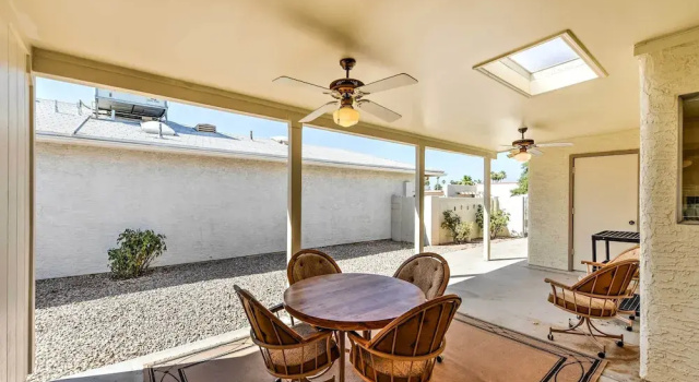 Sun Lakes House w/ Patio by Cottonwood Golf Course, Забронировать Отель Финикс Phoenix Metropolitan Area