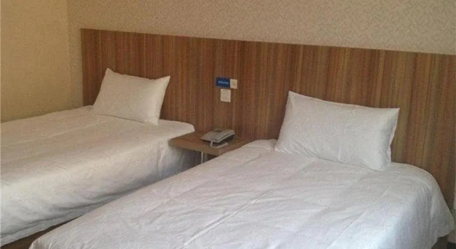 Eaka 365 Hotel Luquan Xiangyang Road Branch, Rezerwuj Hotel Luquan Hebei
