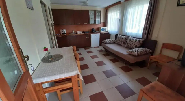 Fortuna Apartmanházak, Забронировать Апартаменты/квартира Отели Боршод-Абауй-Земплен с парковкой, Парковка