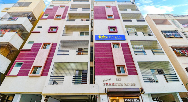 Fabhotel E City Inn