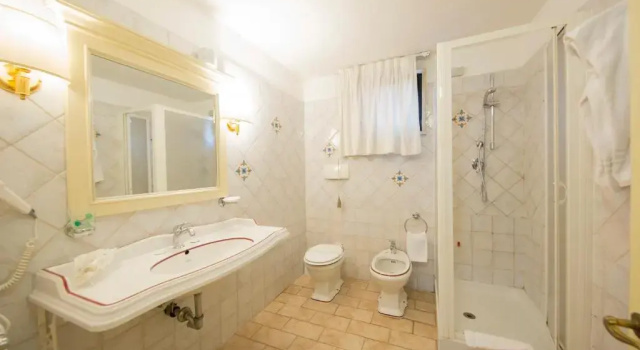 Четырёхместный номер Standard Mancini Park Hotel