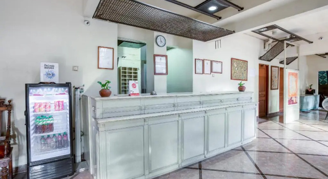 OYO 3819 Hotel Winotosastro