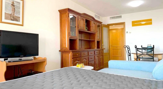 Apartment With one Bedroom in Benidorm, With Wonderful sea View, Shared Pool, Balcony, Забронировать Апартаменты/квартира Отели Коста-Бланка с бассейном, Бассейн