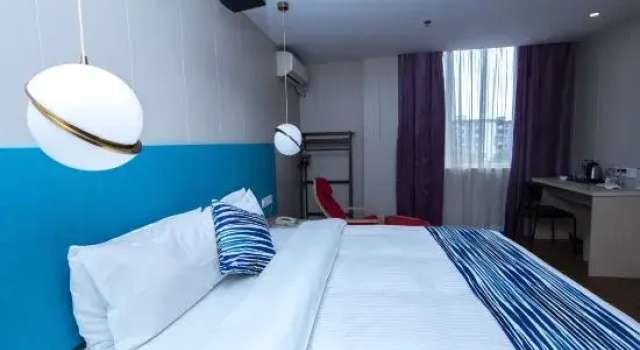 Nanyuan Inn (Ningbo Tianyi Square Caihong South Road)