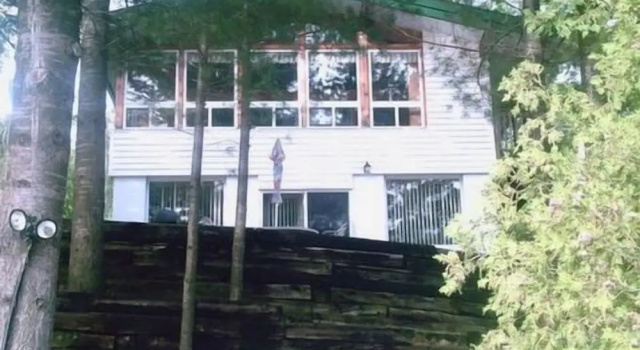 Sunny Point Resort, Забронировать Курортный отель Минетт Muskoka