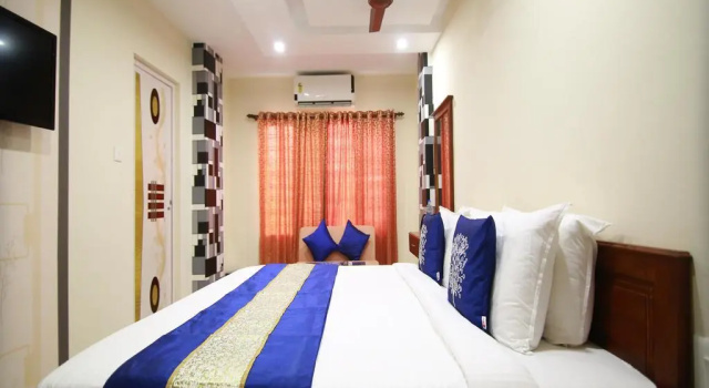 OYO Flagship 5202 Hotel Pearl Malabar, Забронировать Отель Коччи штат Керала, рядом с Renai Medicity Hospital