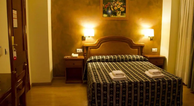 Hotel Clemente, Забронировать Отель Отели Барбастро с завтраком, Завтраки