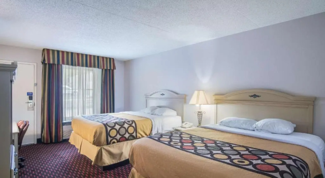 Четырёхместный номер Deluxe Motel 6-London, KY