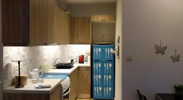 Cozy apartment ideally located city center and Megaron Moussikis metro station, Забронировать Апартаменты/квартира Афины периферийная единица Центральные Афины