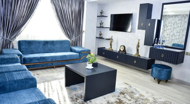 Четырёхместный люкс Business с балконом Supreme Hotel Baku