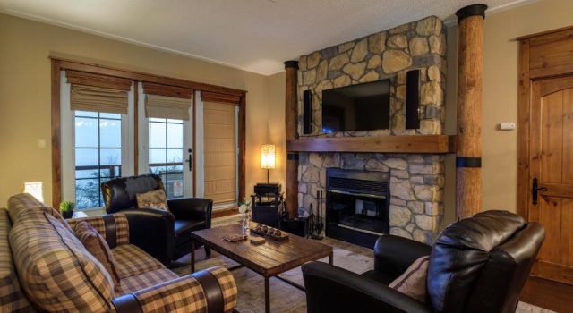 L'Équinoxe Rendez-Vous Mont-Tremblant, Забронировать Апартаменты/квартира Мон-Трамблан Mont Tremblant Region, рядом с Golf le Geant